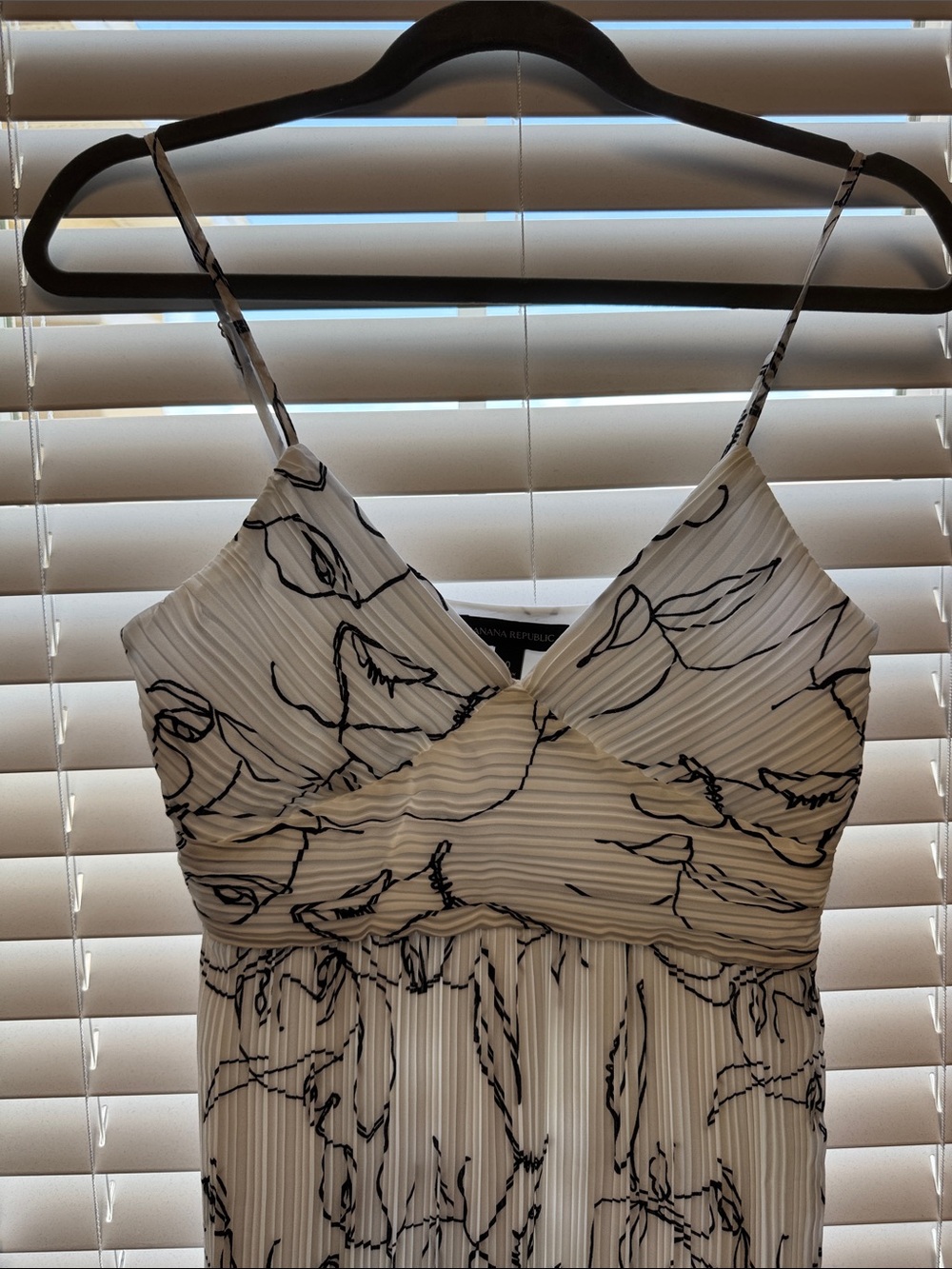 Banana Republic White and Black Floral Midi Dress - Picture 4 of 8